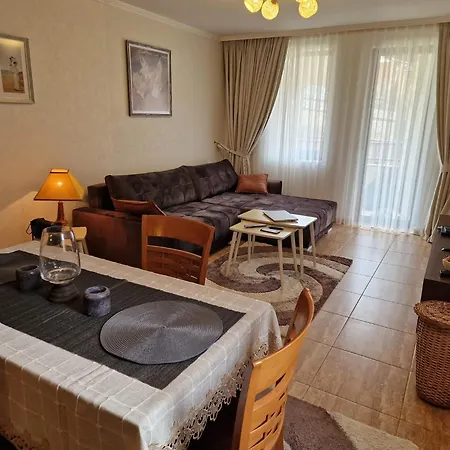 Apartment - Saint Vlas شقة *